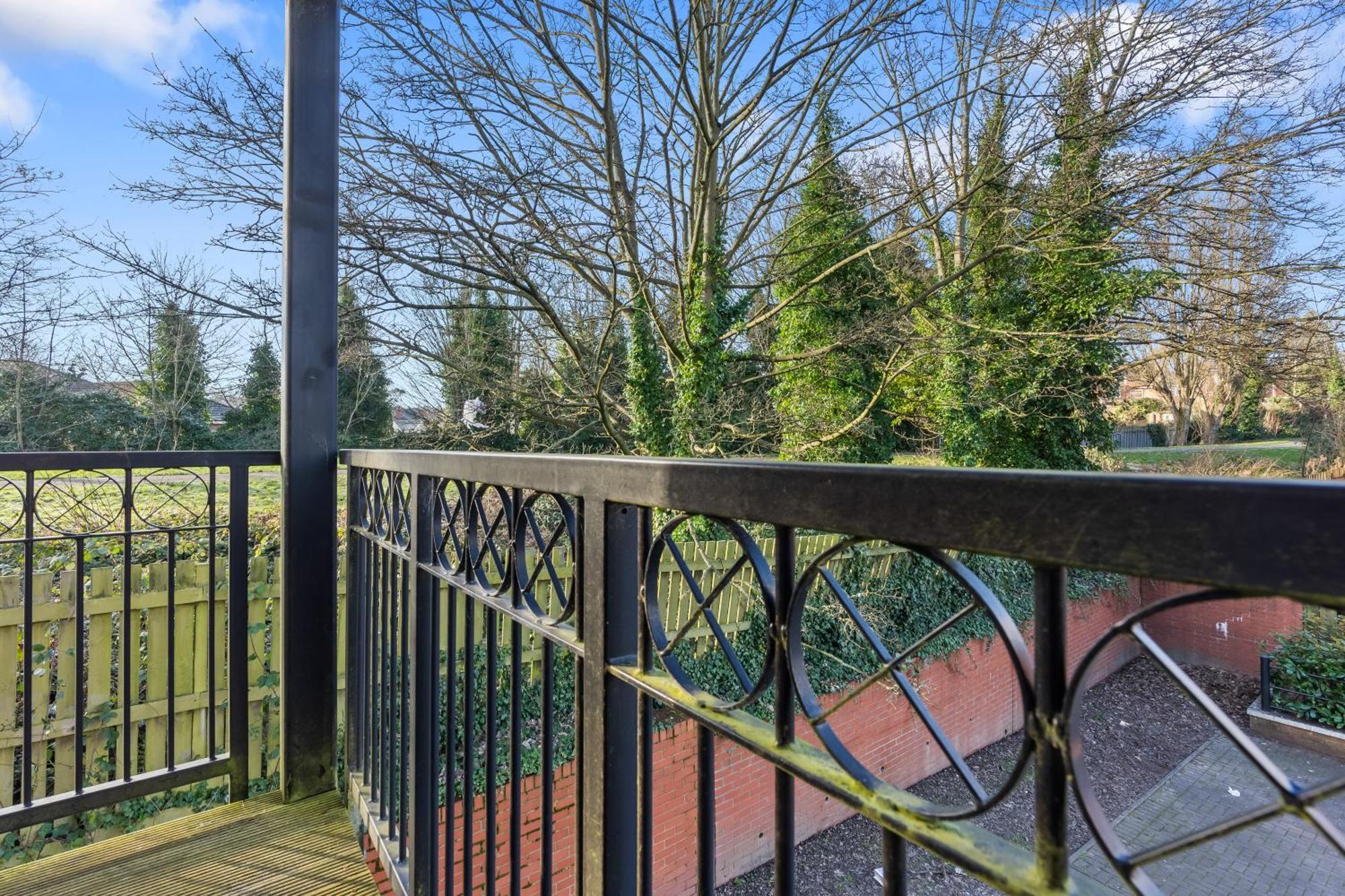Balmoral Court -sleeps 6 -free Parking With Workstation & High-speed Wifi * Birmingham